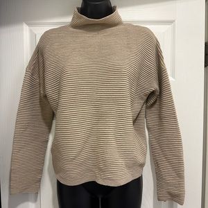 Turtle neck sweater
